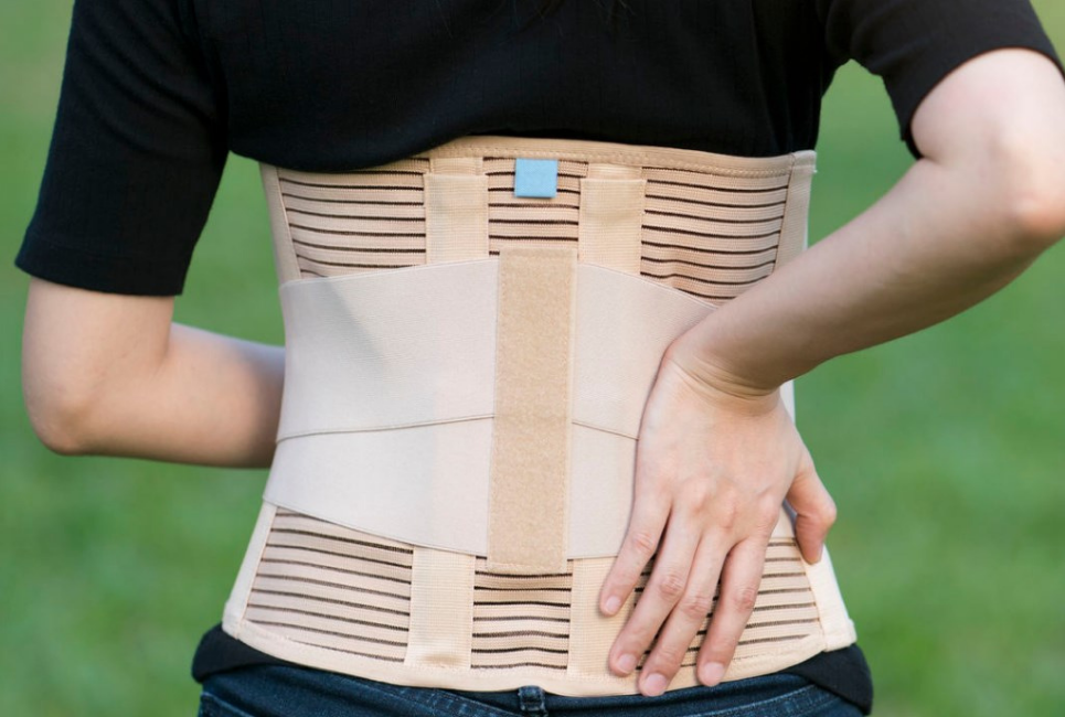 Mueller Back Brace Review and Guide